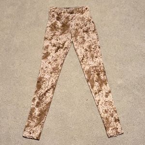Stretchy splattered brown high waisted leggings